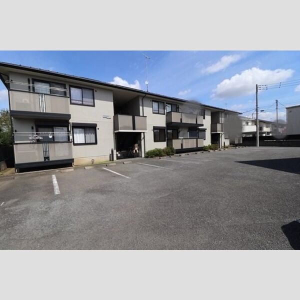 ロイヤルガーデン　B102号室 駐車場