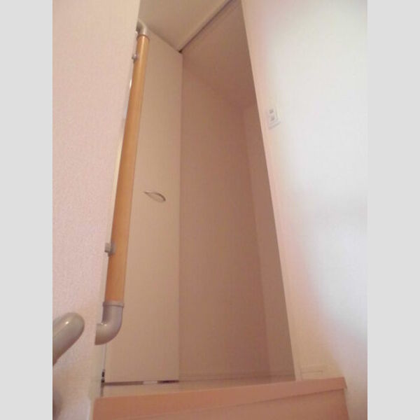 エクレール・みさと 物入