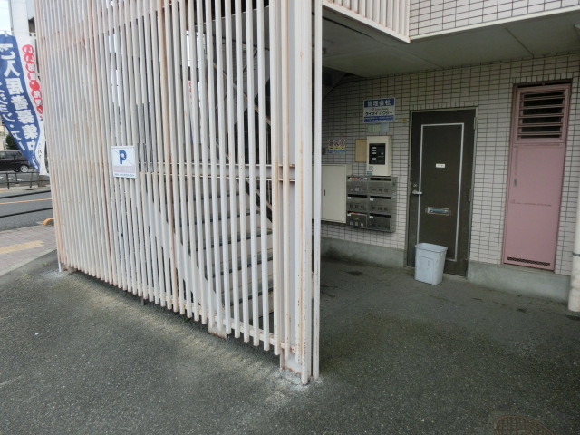 白樺0206号室 エントランス