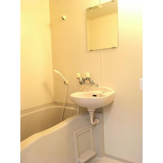 アセンズシティ２0602号室 バス