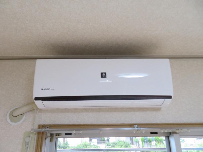 エステートロイヤル1階 ※別部屋写真参照