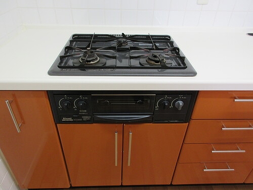 ライオンズステーションタワー松戸9階 コンロ、グリル※前回募集時／2024年2月の写真