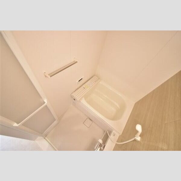 エミグランド愛甲石田 バス