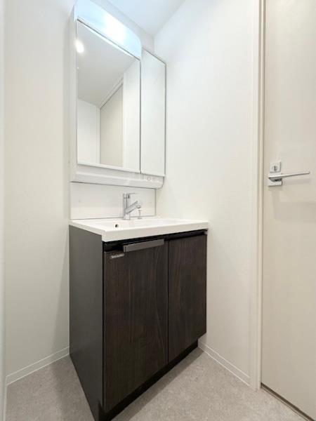 エレミ本蓮沼12階 洗面