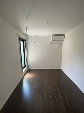 103号室