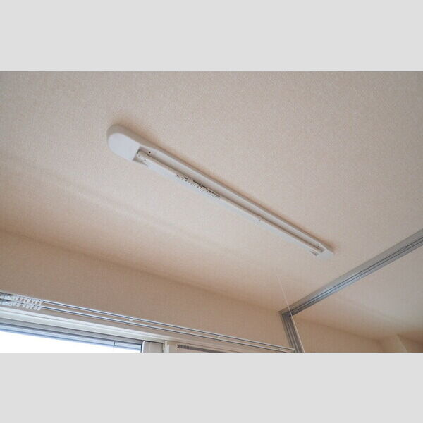 プランドールN Ⅰ301号室 室内物干し