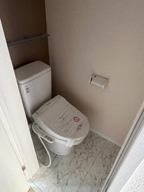 ユナイト中野島アルバトロス101号室 トイレ