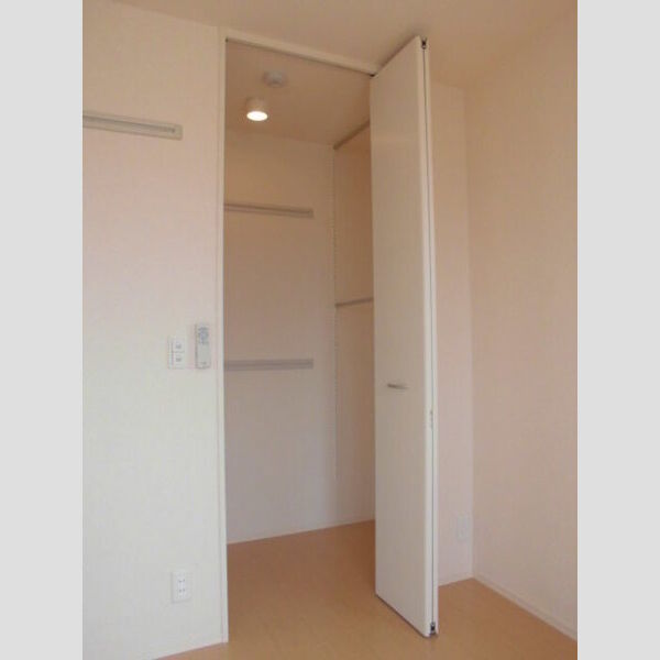 セントラルパーク201号室 ワンステップクローゼット