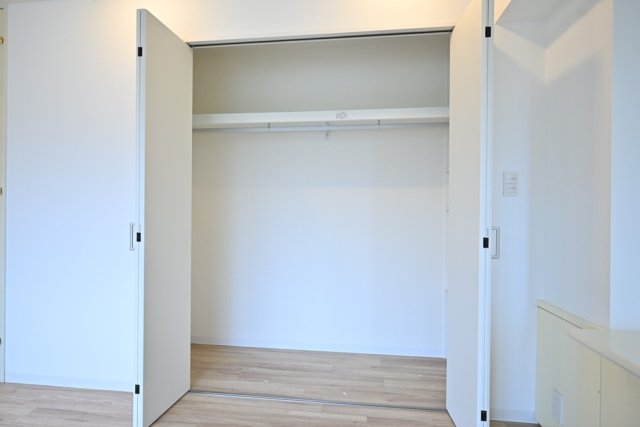 新宿７丁目戸建て (洋室)