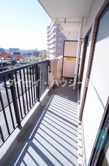 オーシャンビュー参番館0503号室 洗濯物いっぱい干せますね