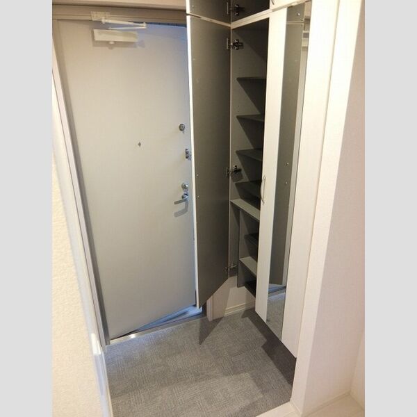 プラセールⅡ 玄関