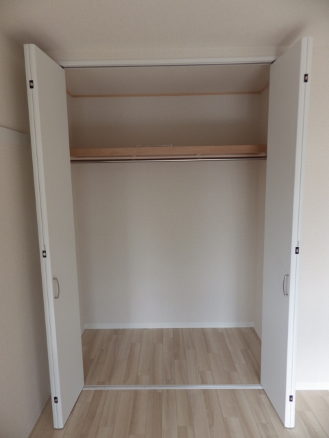 リヴェール高幡２　Ａ棟A205号室 収納