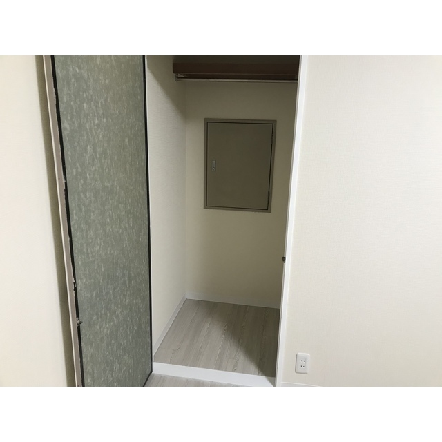 リエス伊勢原101号室 内観