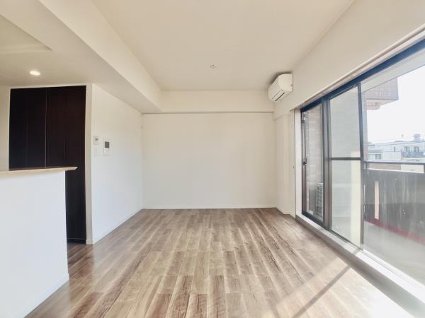 アールヴェール代々木 リビング