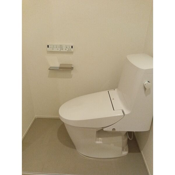 LUCENT　COURT　代々木上原0302号室 トイレ