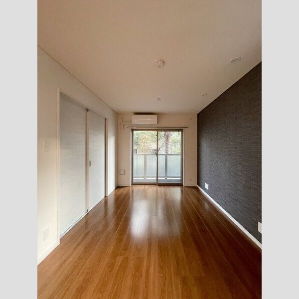 Y・Kレジデンス赤羽西 リビング