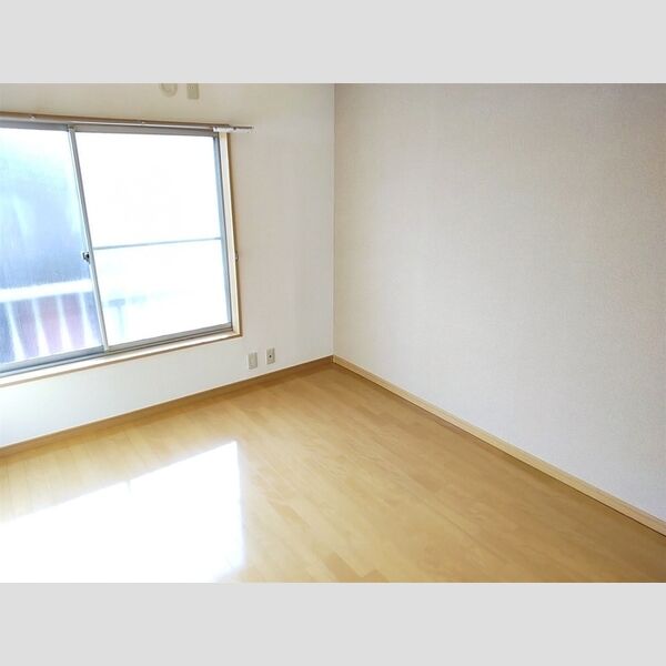 メゾン梨花201号室 洋室6帖(別角度)