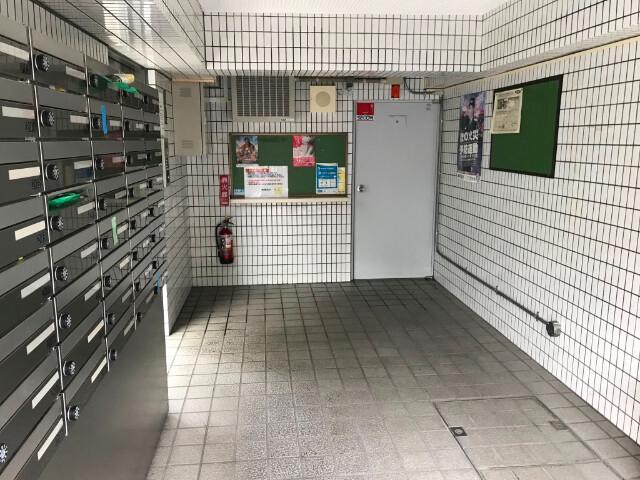 ヘリオス378立川3階 エントランス