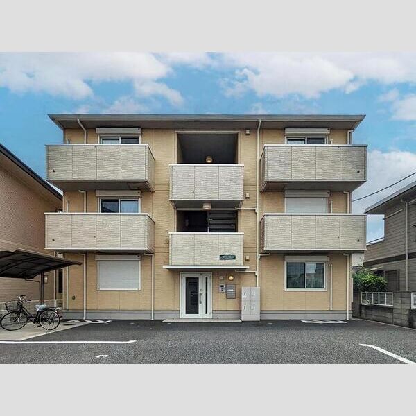 レイクルイーズの外観画像