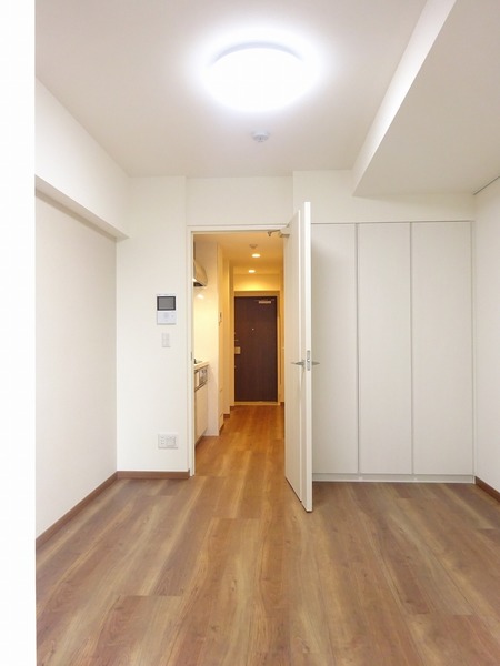 ザ・レジデンス・オブ・トーキョーＣ１８403号室 リビング