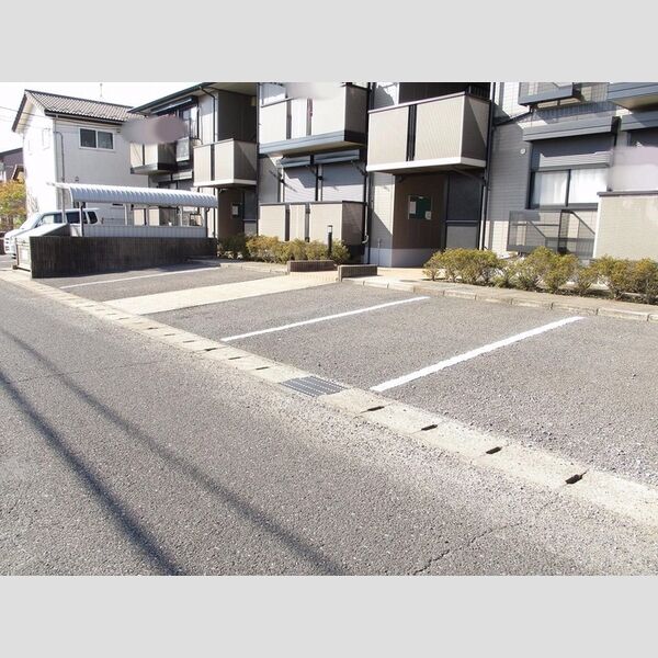 グランパルク 駐車場