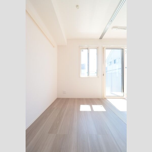 Crecia103号室 バルコニー側洋室