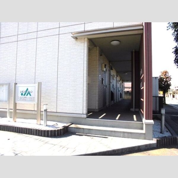 レセンテ・ジュン エントランス