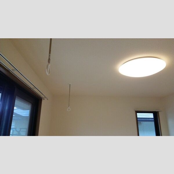 ハイカムール園生　Ⅱ201号室 室内物干し・照明