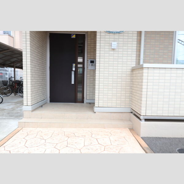 シュクル メゾン エントランス