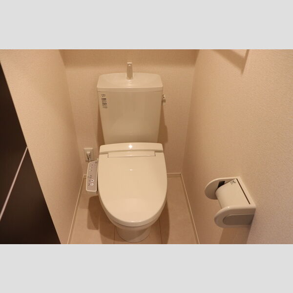 ベルウィル・メゾン トイレは温水洗浄暖房便座!