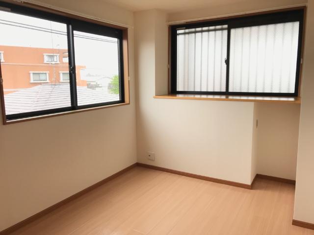 Ｊ．Ｓガーデン305号室 洋室