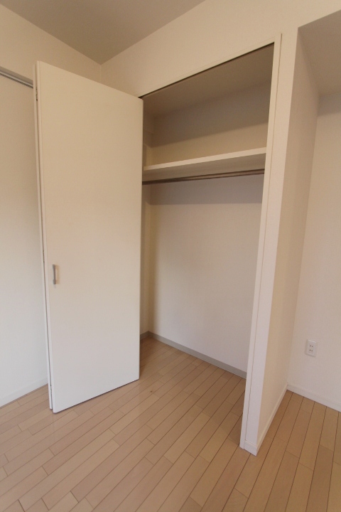 プライムアーバン西新宿Ⅰ 収納