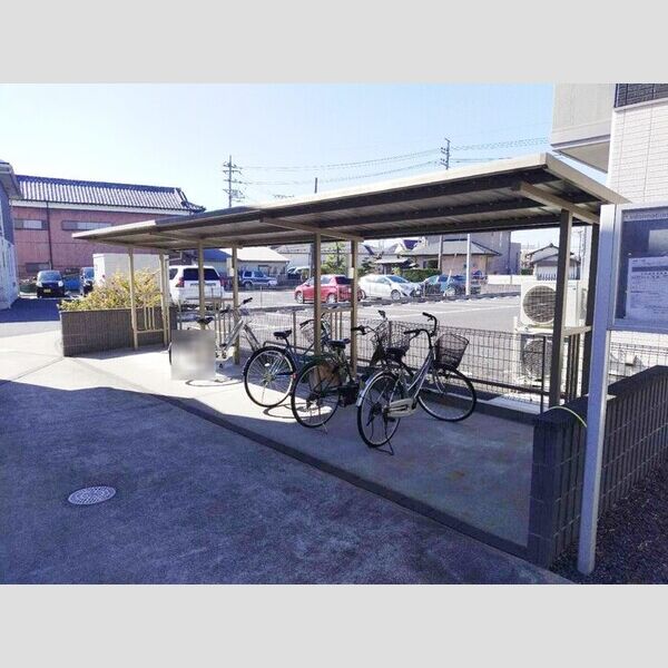 mille graine(ミル グレーヌ)　A201号室 駐輪場