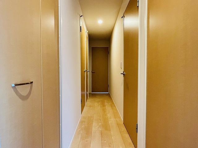 グランディール天神 廊下