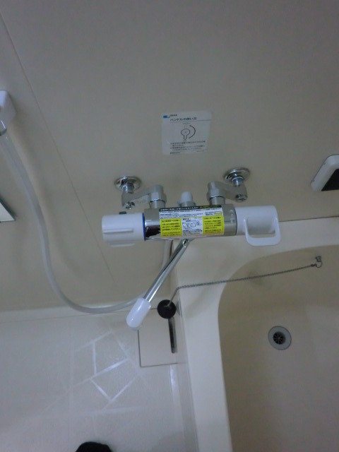 ロンウェル菊名　Ａ棟A101号室 混合水栓に変えました！