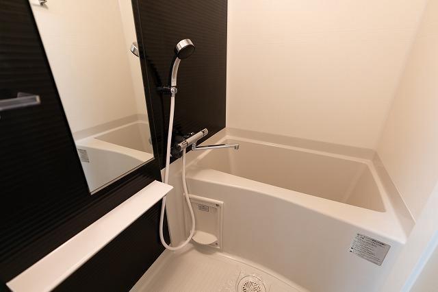 ALTERNA横濱阪東橋1階 バス