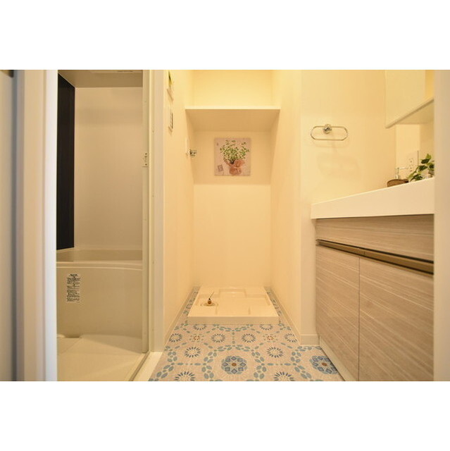 CRESCENT COURT 内観