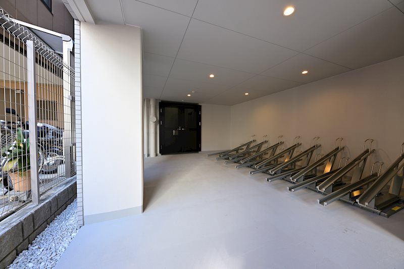 ドゥーエ日暮里8階 駐輪場（屋内）