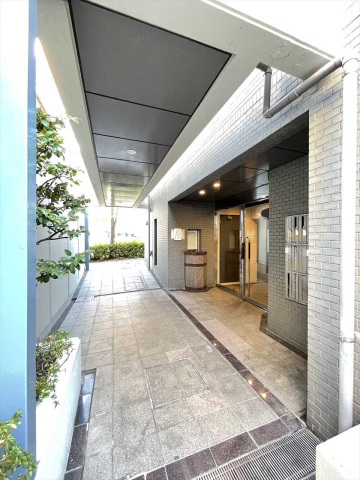 スカイコート駒沢公園 エントランス