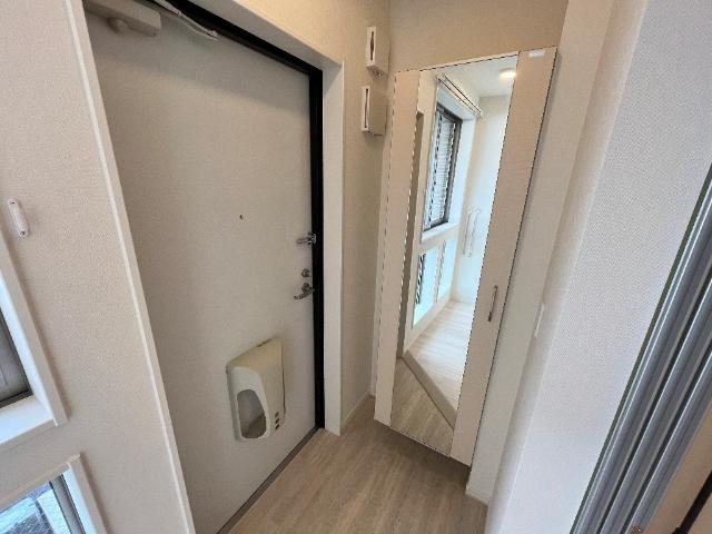 ニュークラリス202号室 玄関（イメージ）