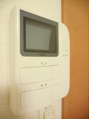 レオパレス楓201号室 モニター付きインターホン