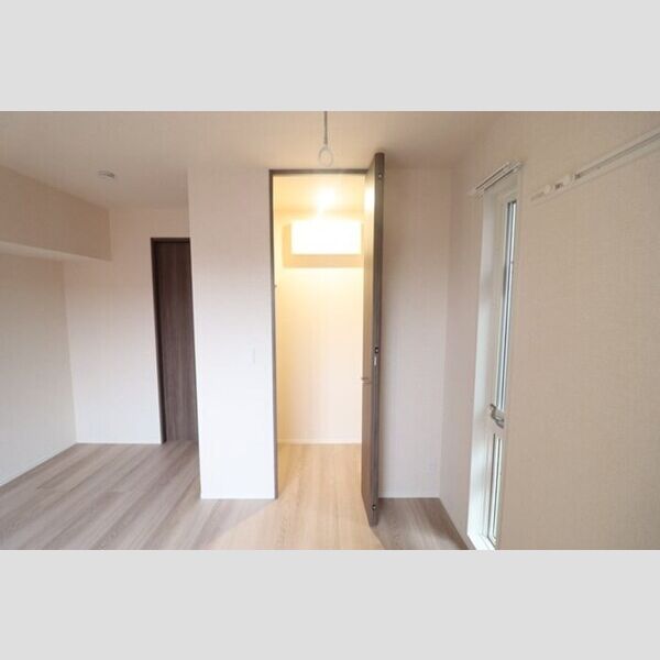 STELLA新松戸301号室 ウォークインクローゼット