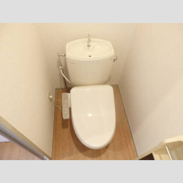 アイミー・メゾン トイレ102