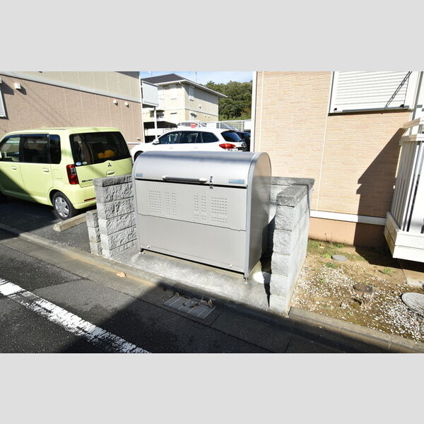 クレール四季彩の丘　六番館102号室 共用ゴミ置き場