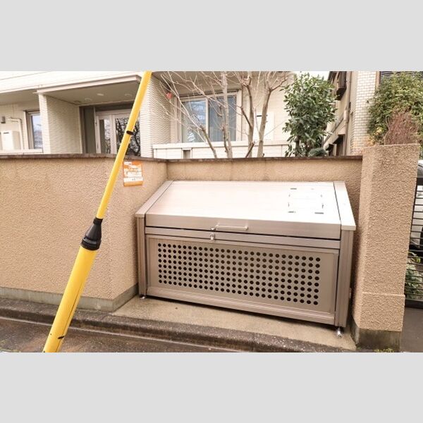 ラ・エスペランサ 敷地内ゴミBOX