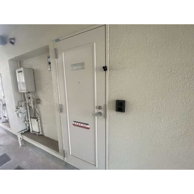 砧コーポ103号室 玄関