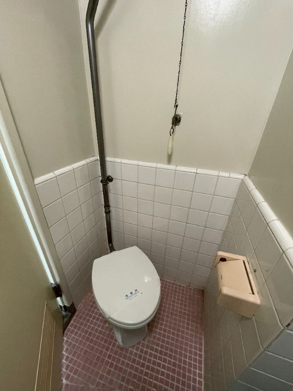 第二東長崎マイコーポ2階 トイレ