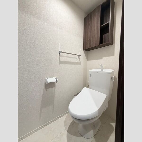 シンビジウム湘南台201号室 トイレ