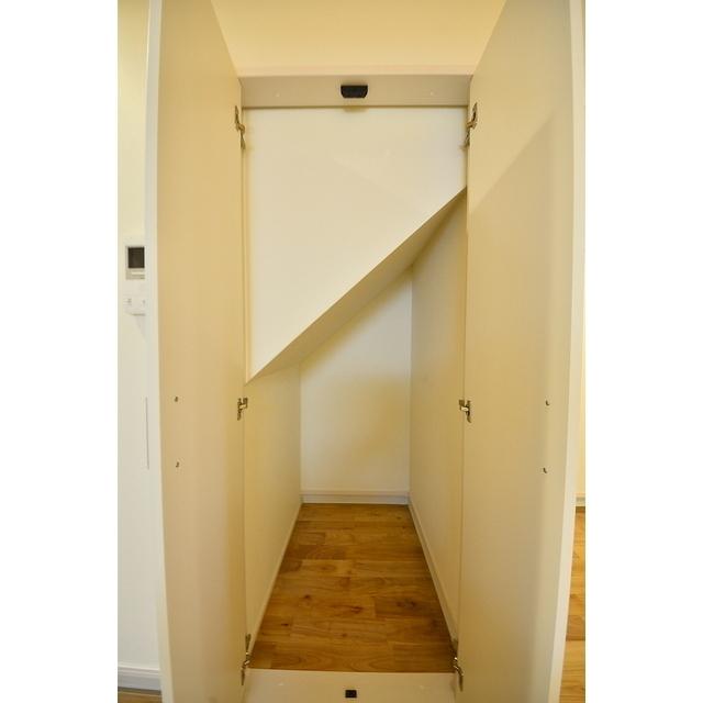 グランエッグス久我山1階 収納