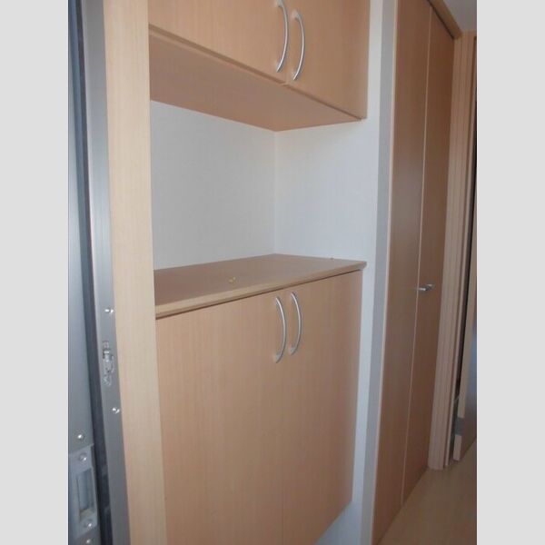 グランドゥール302号室 同建物別部屋の参考画像